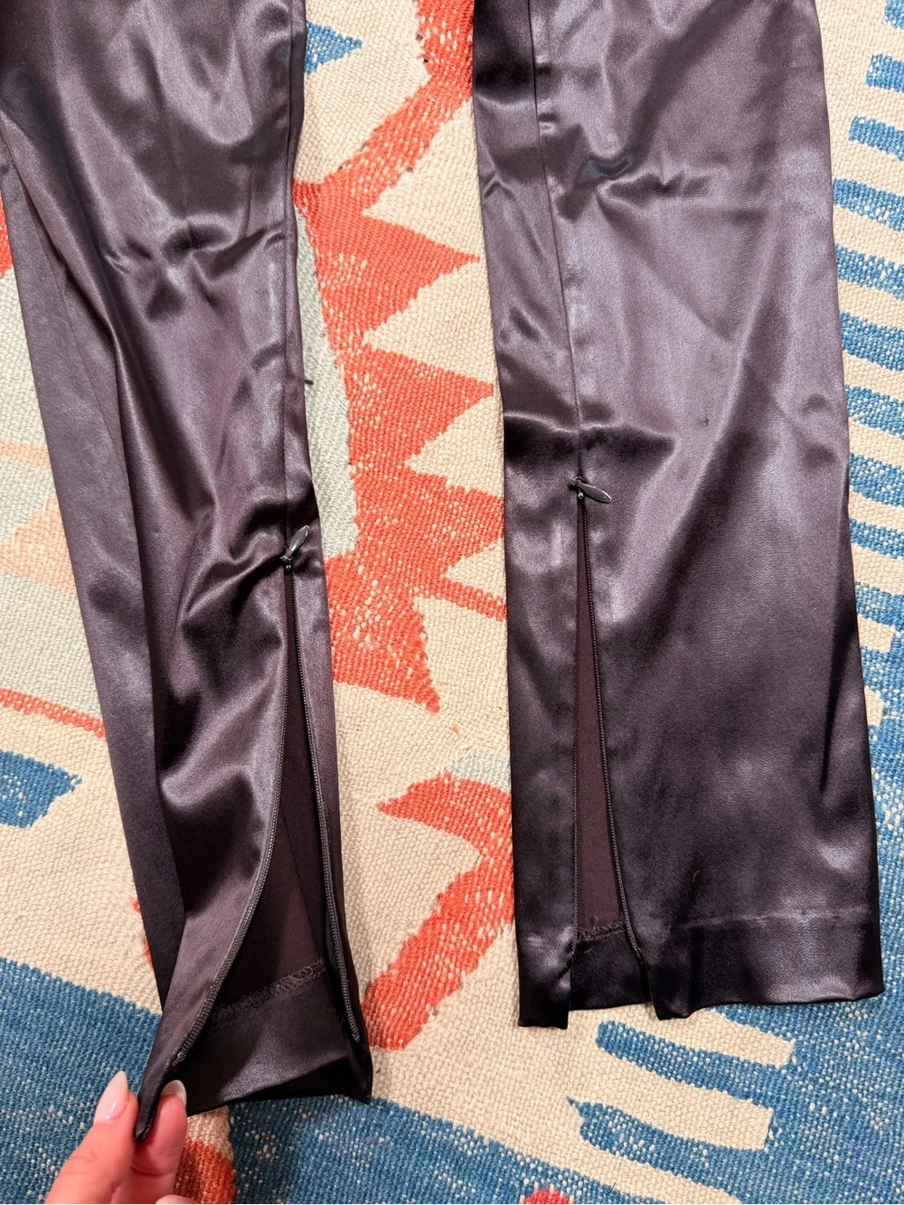 Theory Satin Stretch Leggings in Chocolate Brown Sz 2